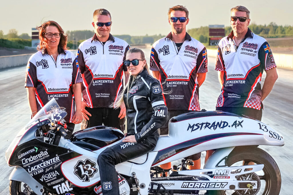 Ida Zetterström and her Super Street bike crew.